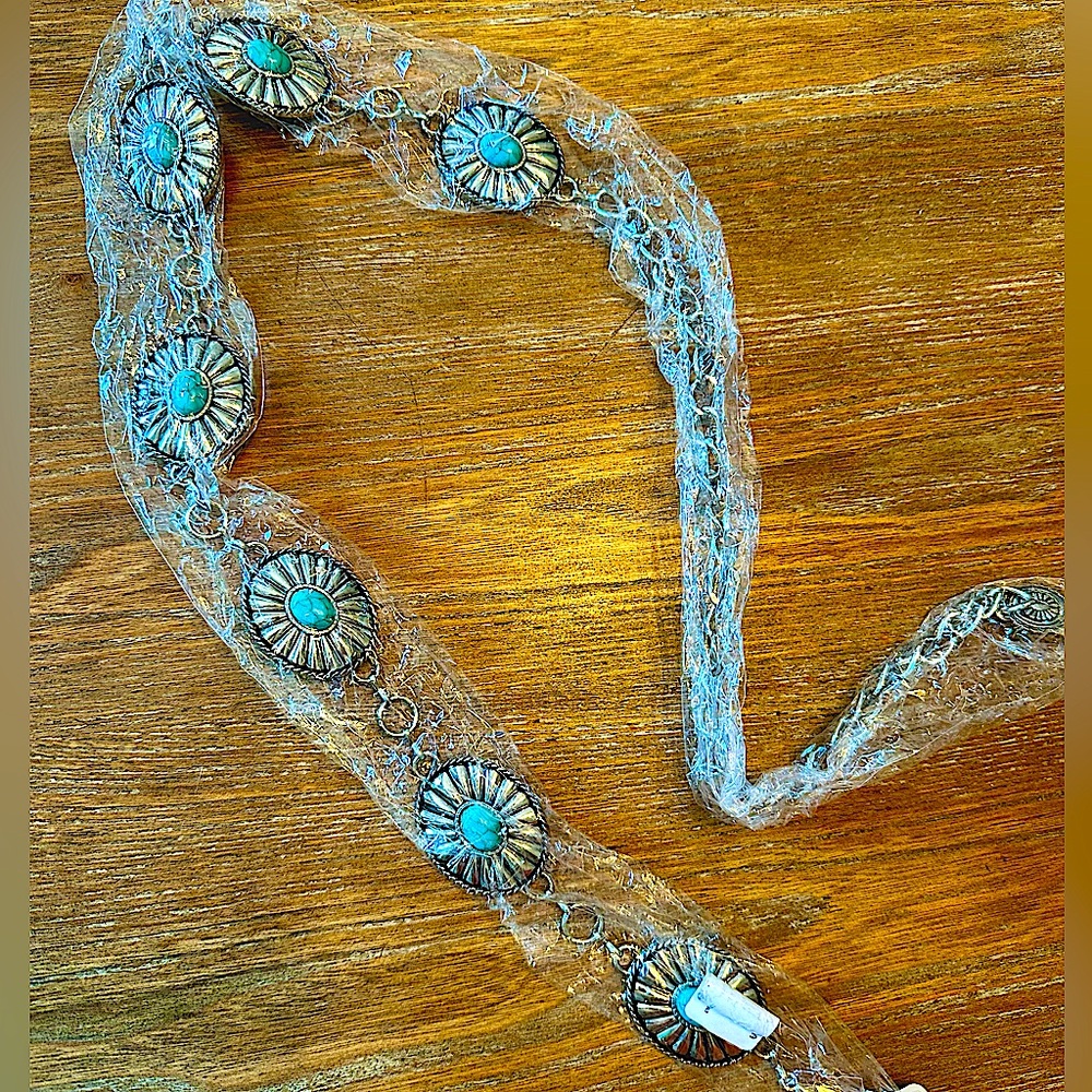 Turquoise and Silver Women’s Western Belt